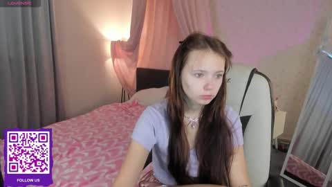 Milena online show from 09-17-25, 02:13