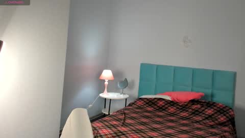 Milena online show from 11-28-25, 03:09