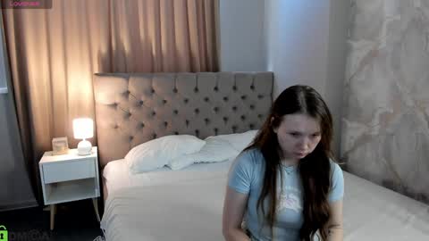 Milena online show from 05-22-26, 03:46