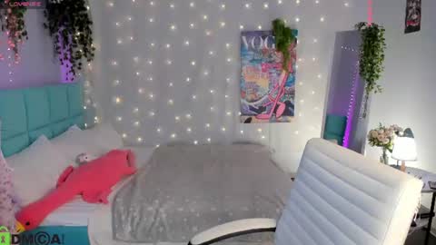 Milena online show from 06-23-26, 02:53