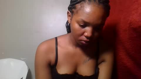 bootie_caramel online show from 06-10-26, 12:15