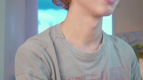 Snapshot of boream_ chatting on 01-17-25, 10:56 Bream online show from 01-17-25, 10:56