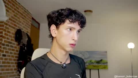 Snapshot of boream_ chatting on 09-20-25, 11:44 Bream online show from 09-20-25, 11:44