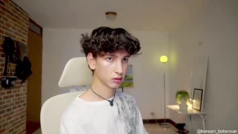 Snapshot of boream_ chatting on 10-03-25, 12:02 Bream online show from 10-03-25, 12:02