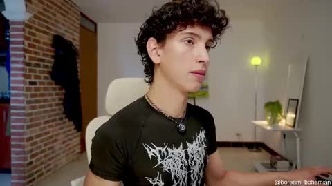 Snapshot of boream_ chatting on 10-20-25, 03:12 Bream online show from 10-20-25, 03:12