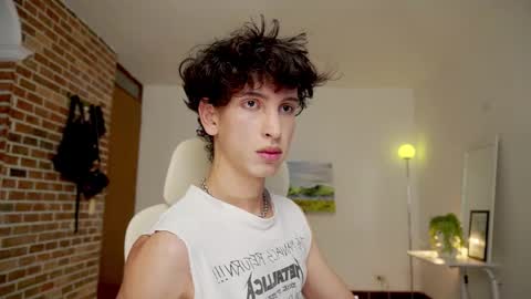 Snapshot of boream_ chatting on 10-23-25, 11:20 Bream online show from 10-23-25, 11:20