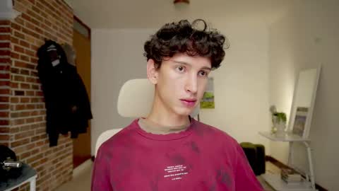 Snapshot of boream_ chatting on 12-16-25, 11:15 Bream online show from 12-16-25, 11:15