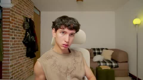 Snapshot of boream_ chatting on 02-18-26, 02:35 Bream online show from 02-18-26, 02:35