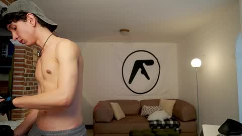 Snapshot of boream_ chatting on 03-11-26, 02:01 Bream online show from 03-11-26, 02:01