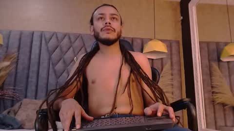 Boss online show from 09-18-25, 03:08