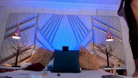 Boss online show from 12-05-25, 05:27