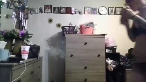 bossmilf007 online show from 12-23-25, 11:08