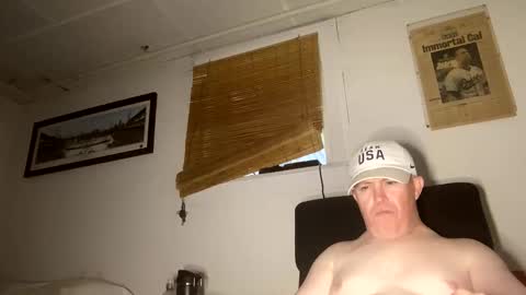 Snapshot of bostonirish45 chatting on 05-13-26, 04:37 bostonirish45 online show from 05-13-26, 04:37