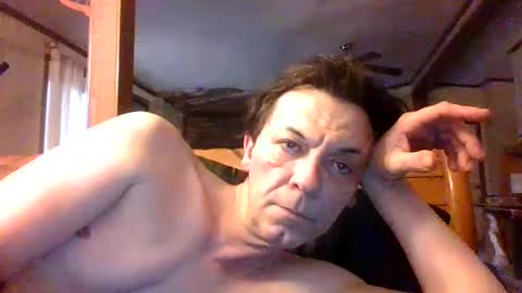 Snapshot of bottomcdforoldersc chatting on 02-14-25, 12:36 James online show from 02-14-25, 12:36