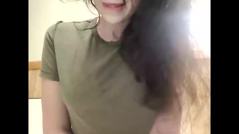 Snapshot of bouncyqueenmajesty chatting on 10-28-25, 05:26 Bouncy Queen Majesty online show from 10-28-25, 05:26