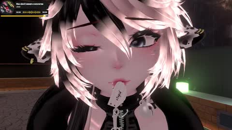 Camila online show from 10-19-25, 02:07