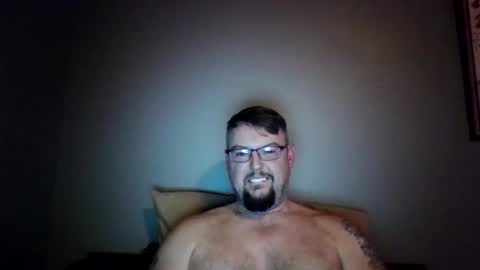 Snapshot of bowtieguy84 chatting on 02-26-26, 04:22 bowtieguy84 online show from 02-26-26, 04:22