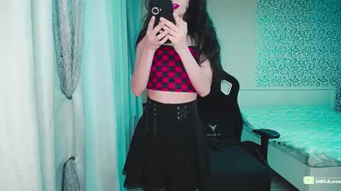 Helen  online show from 12-17-24, 09:07