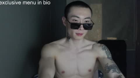 Snapshot of boxman556990 chatting on 03-10-26, 02:16 boxman556990 online show from 03-10-26, 02:16