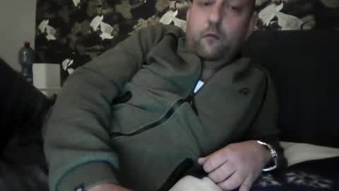 Snapshot of boy27weert chatting on 03-10-25, 08:34 Nope online show from 03-10-25, 08:34