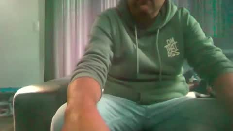 Snapshot of boy27weert chatting on 09-24-25, 01:14 Nope online show from 09-24-25, 01:14