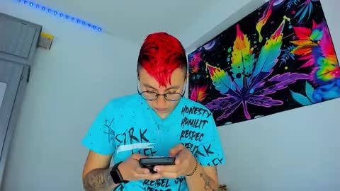 Snapshot of boy_trans chatting on 01-07-26, 06:38 Edward ftm trans queerslave online show from 01-07-26, 06:38