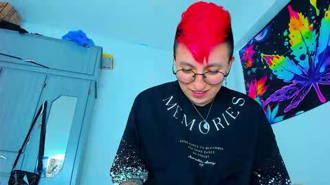 Snapshot of boy_trans chatting on 01-16-26, 11:58 Edward ftm trans queerslave online show from 01-16-26, 11:58