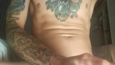 Snapshot of boyblendd2277 chatting on 09-30-25, 04:39 boyblendd2277 online show from 09-30-25, 04:39