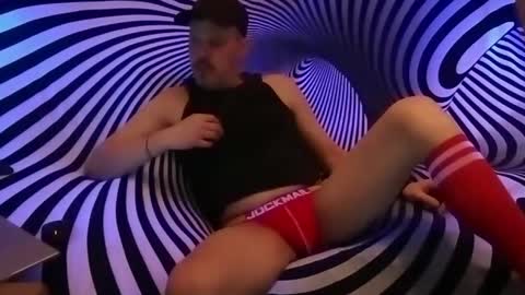 Snapshot of boyblond36 chatting on 02-09-25, 05:50 Slutty Stud online show from 02-09-25, 05:50