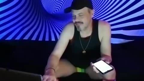 Snapshot of boyblond36 chatting on 02-13-25, 08:27 Slutty Stud online show from 02-13-25, 08:27