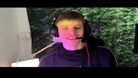 Snapshot of boyblondhetero chatting on 02-19-26, 04:25 boyblondhetero online show from 02-19-26, 04:25