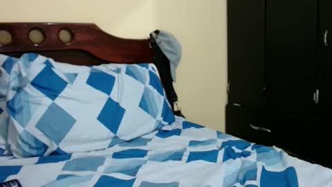 boyfit2023 online show from 12-24-24, 01:49