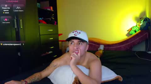 Snapshot of boylatin_777 chatting on 07-23-26, 06:55 miguel online show from 07-23-26, 06:55