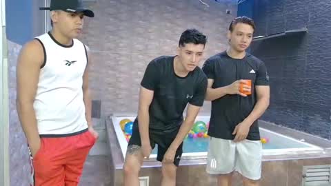 Angelo Mark Fernando Taylor online show from 10-07-25, 11:40