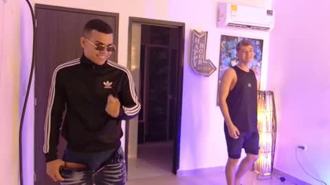 Angelo Mark Fernando Taylor online show from 11-11-25, 11:32