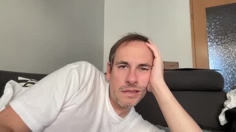 boytoyhh online show from 10-19-25, 02:29