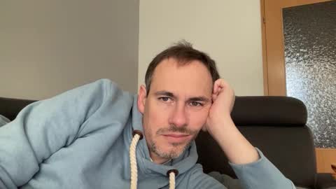 boytoyhh online show from 11-17-25, 01:17