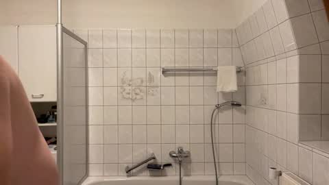 boytoyhh online show from 12-15-25, 10:03