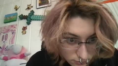 boywithbug online show from 03-04-25, 04:20