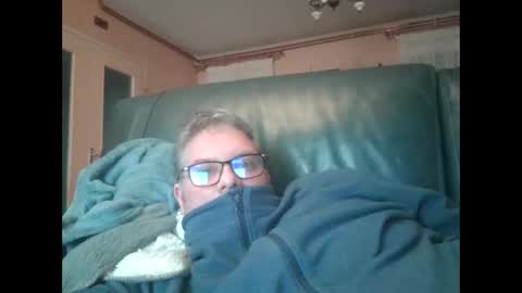 Snapshot of bozo81 chatting on 01-14-25, 08:09 bozo81 online show from 01-14-25, 08:09