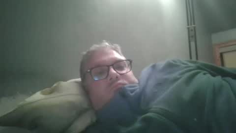 Snapshot of bozo81 chatting on 09-30-25, 12:26 bozo81 online show from 09-30-25, 12:26