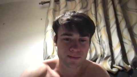 Snapshot of bozoluninss chatting on 10-25-25, 10:15 Jeff online show from 10-25-25, 10:15