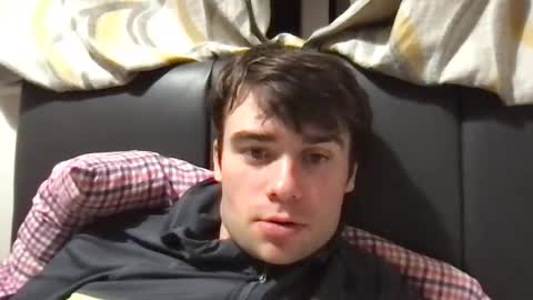 Snapshot of bozoluninss chatting on 10-29-25, 07:15 Jeff online show from 10-29-25, 07:15