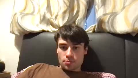 Snapshot of bozoluninss chatting on 11-07-25, 04:07 Jeff online show from 11-07-25, 04:07