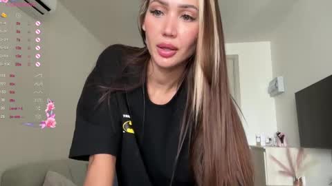 Lana  online show from 02-27-25, 09:22