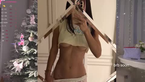 Snapshot of brabuss_ chatting on 01-14-26, 02:06 Lana online show from 01-14-26, 02:06