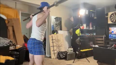 Snapshot of brad_bounce chatting on 11-03-25, 08:32 Brad Ballsy online show from 11-03-25, 08:32