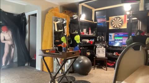 Snapshot of brad_bounce chatting on 01-18-26, 09:29 Brad Ballsy online show from 01-18-26, 09:29