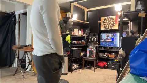 Snapshot of brad_bounce chatting on 02-20-26, 01:24 Brad Ballsy online show from 02-20-26, 01:24