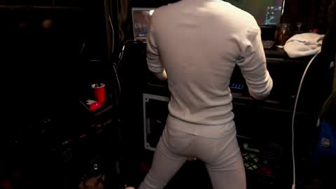 Brad Ballsy online show from 05-17-26, 07:43